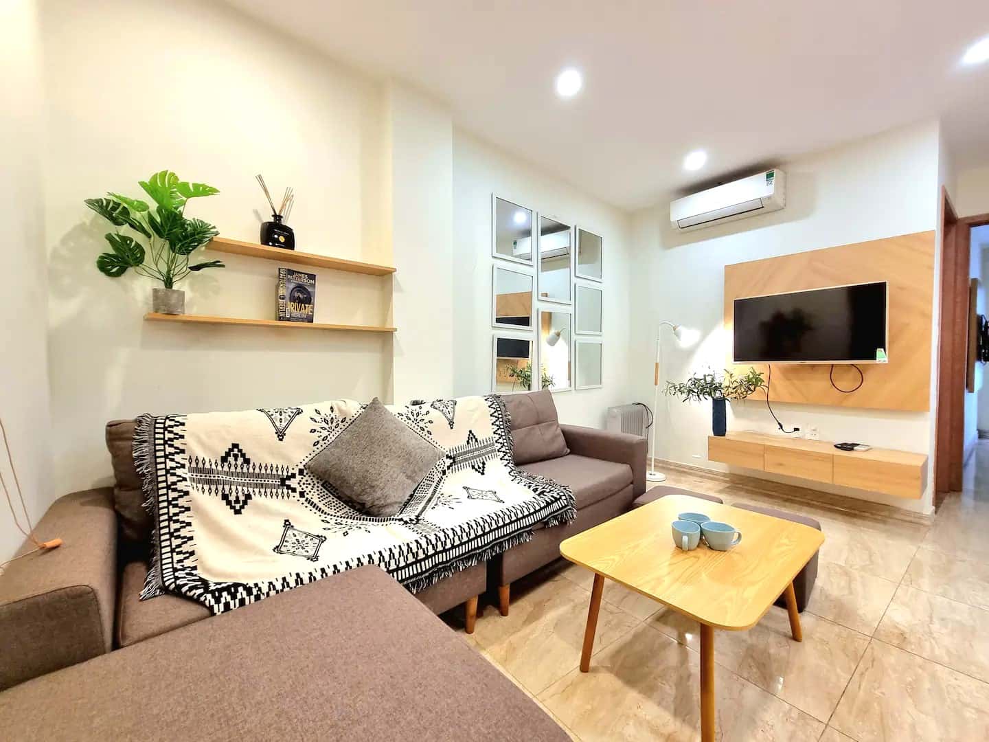 Apt 202 Lahomes Phủ Doãn, Hoàn Kiếm — photo 1