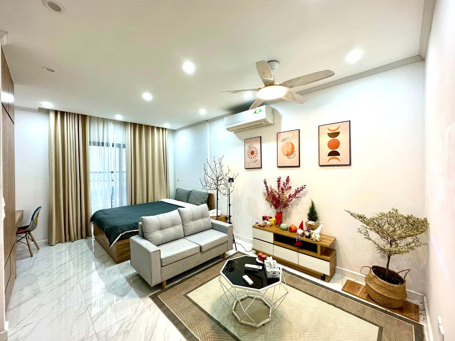 The Siesta Homestay - 2103 Lạc Long Quân - View Hồ Tây — ảnh 1