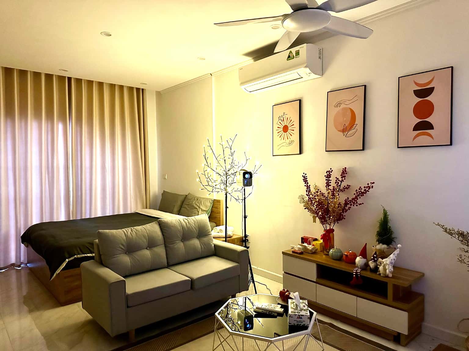 The Siesta Homestay - 2103 Lạc Long Quân - View Hồ Tây — ảnh 2
