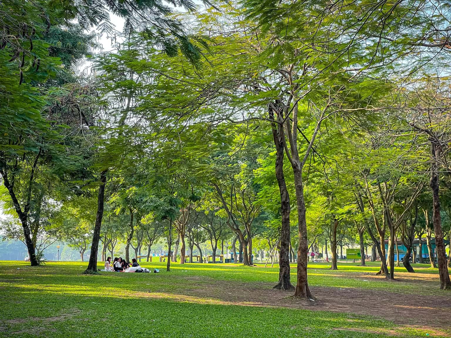 justfly cong vien yen so hanoi