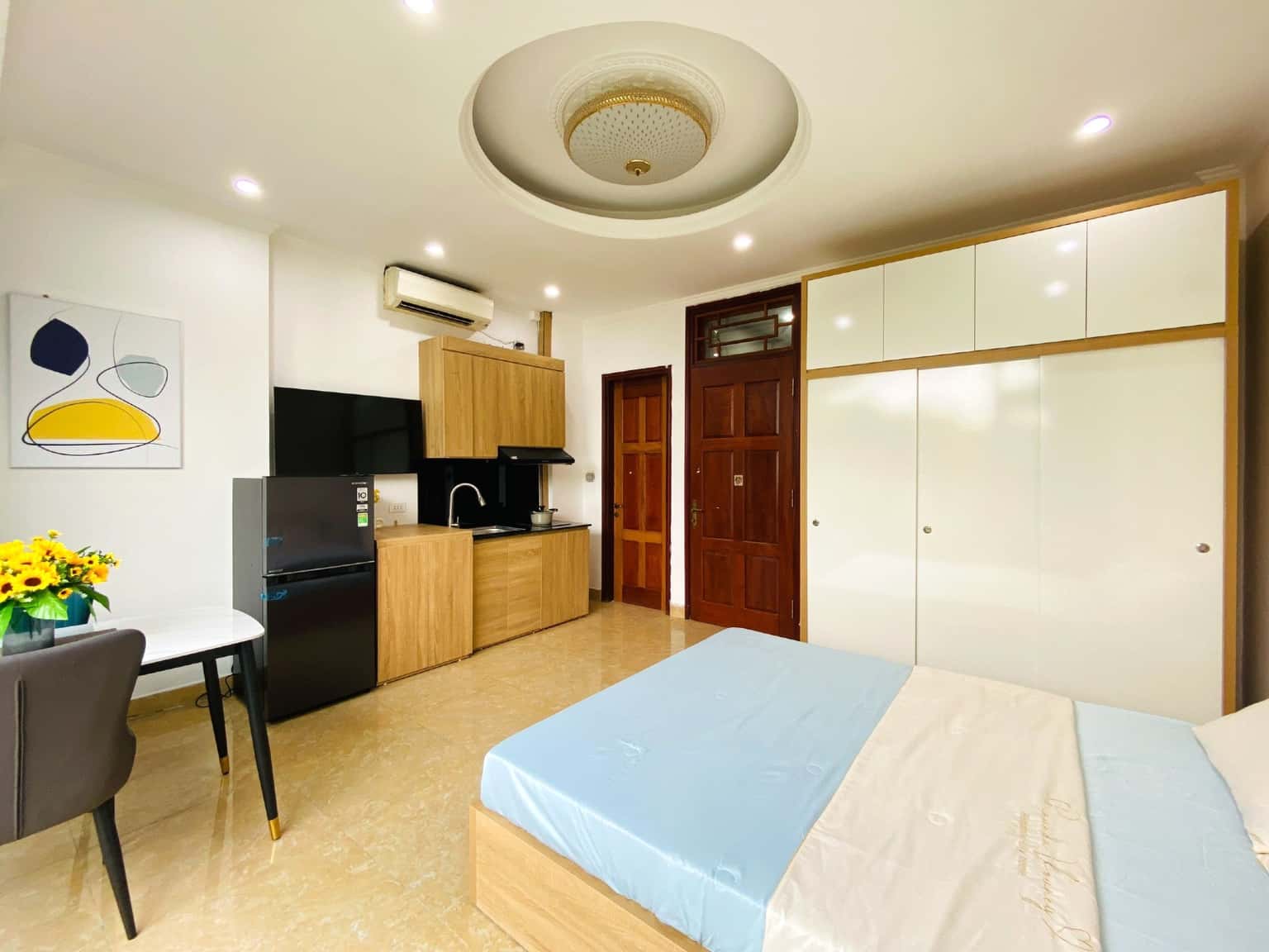 Studio 301 - KaTa House, Lạc Long Quân - View Hồ Tây — ảnh 3