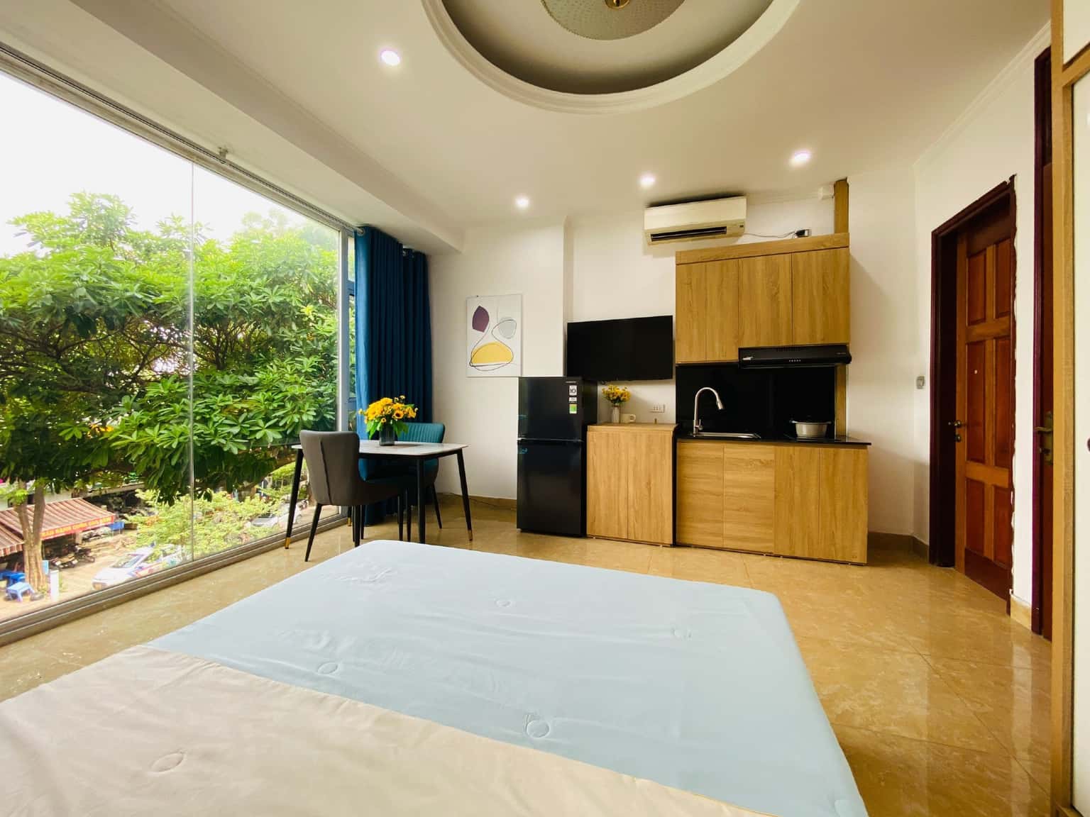 Studio 301 - KaTa House, Lạc Long Quân - View Hồ Tây — ảnh 2