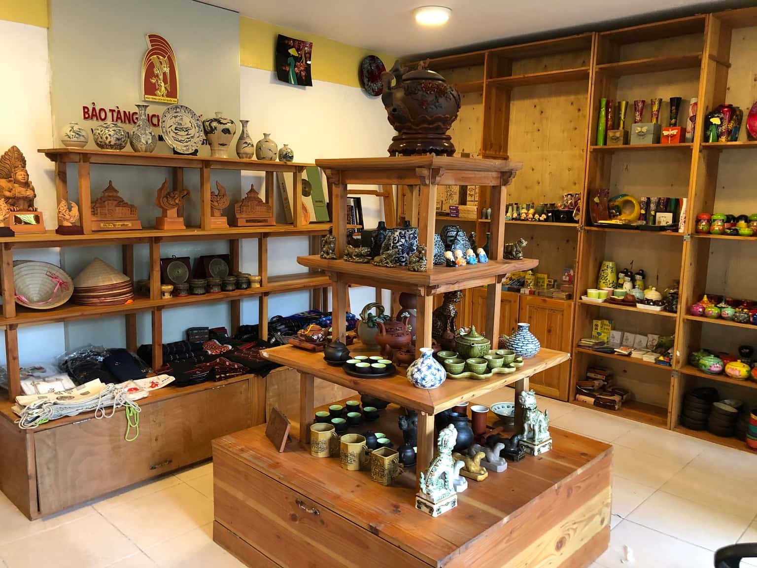 bao tang lich su quoc gia hanoi