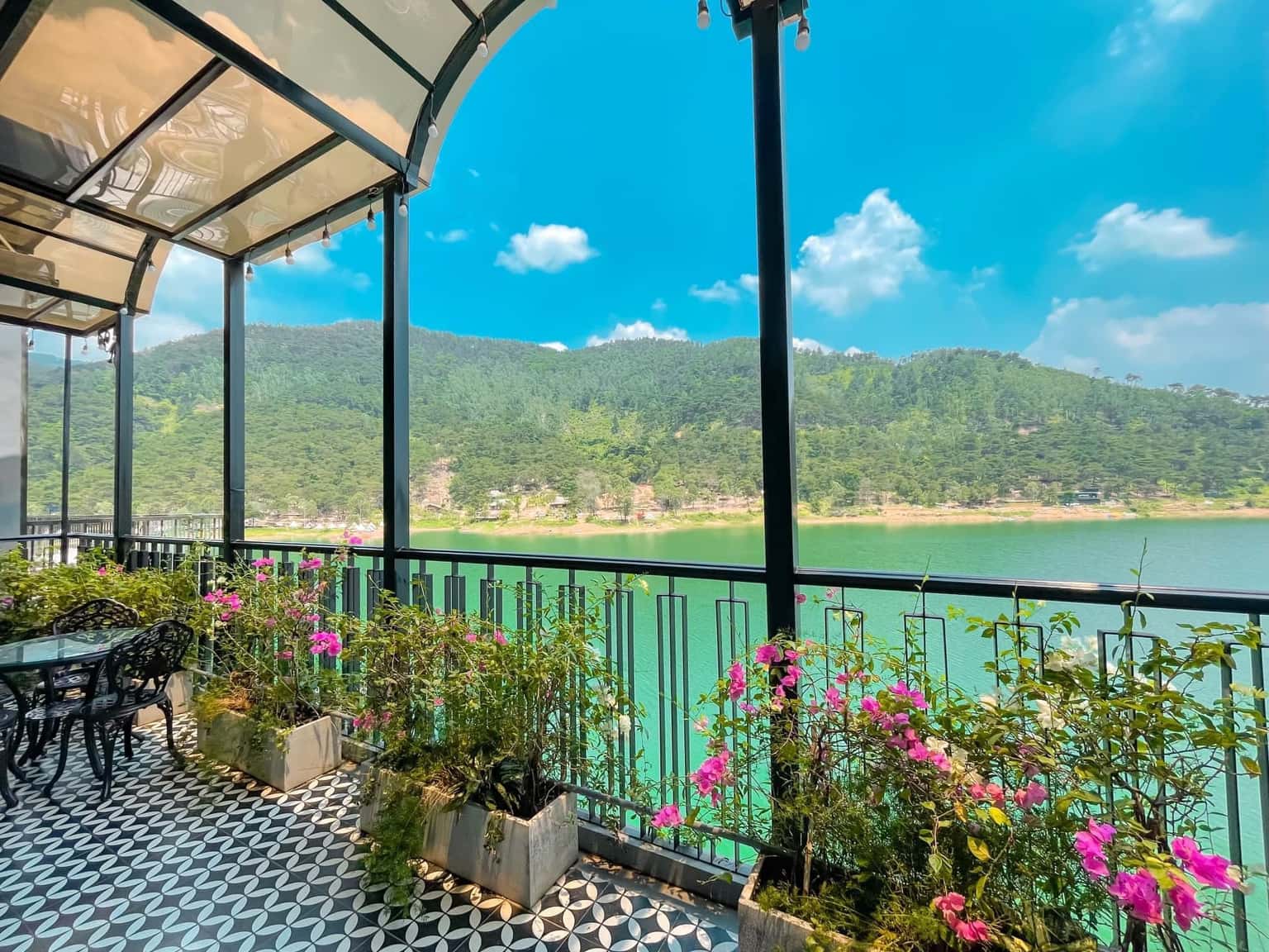 Lakeside 102 (O'chen Lakeside) tại hồ Đồng Đò, Sóc Sơn — ảnh 12
