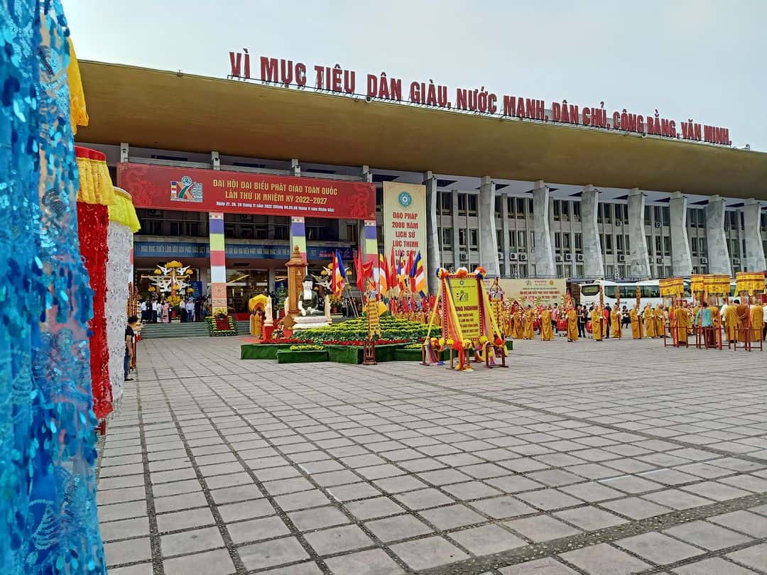 justfly cung van hoa lao dong huu nghi viet xo hanoi
