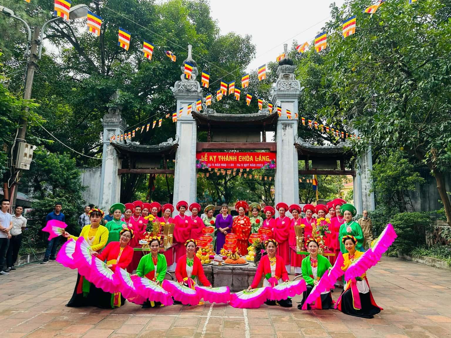 justfly chua lang hanoi