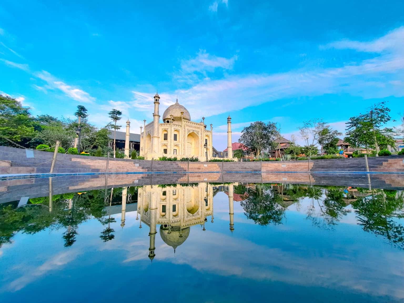 justfly cong vien thien duong bao son hanoi