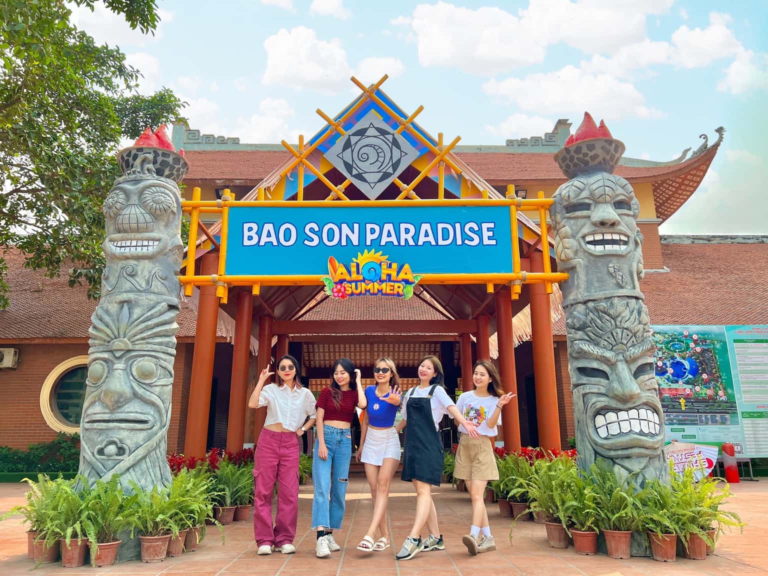 justfly cong vien thien duong bao son hanoi