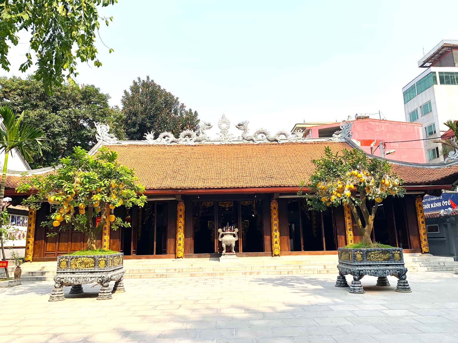 justfly chua ha hanoi