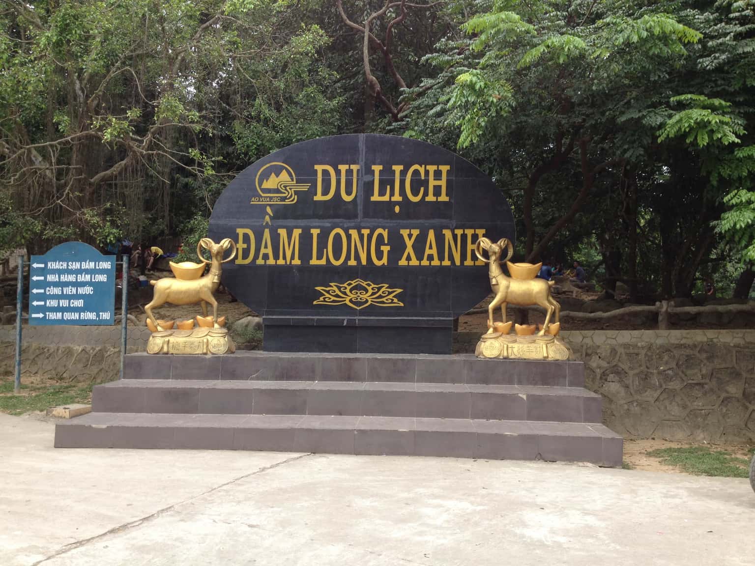 justfly khu du lich dam long ba vi hanoi