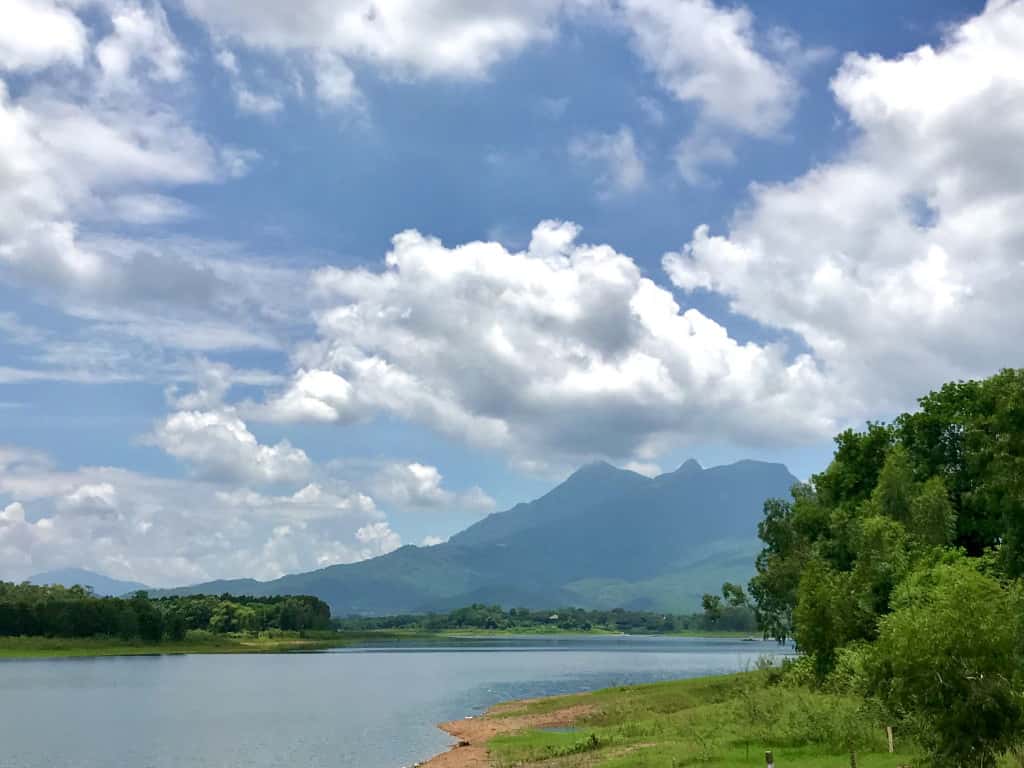 justfly ho suoi hai ba vi hanoi