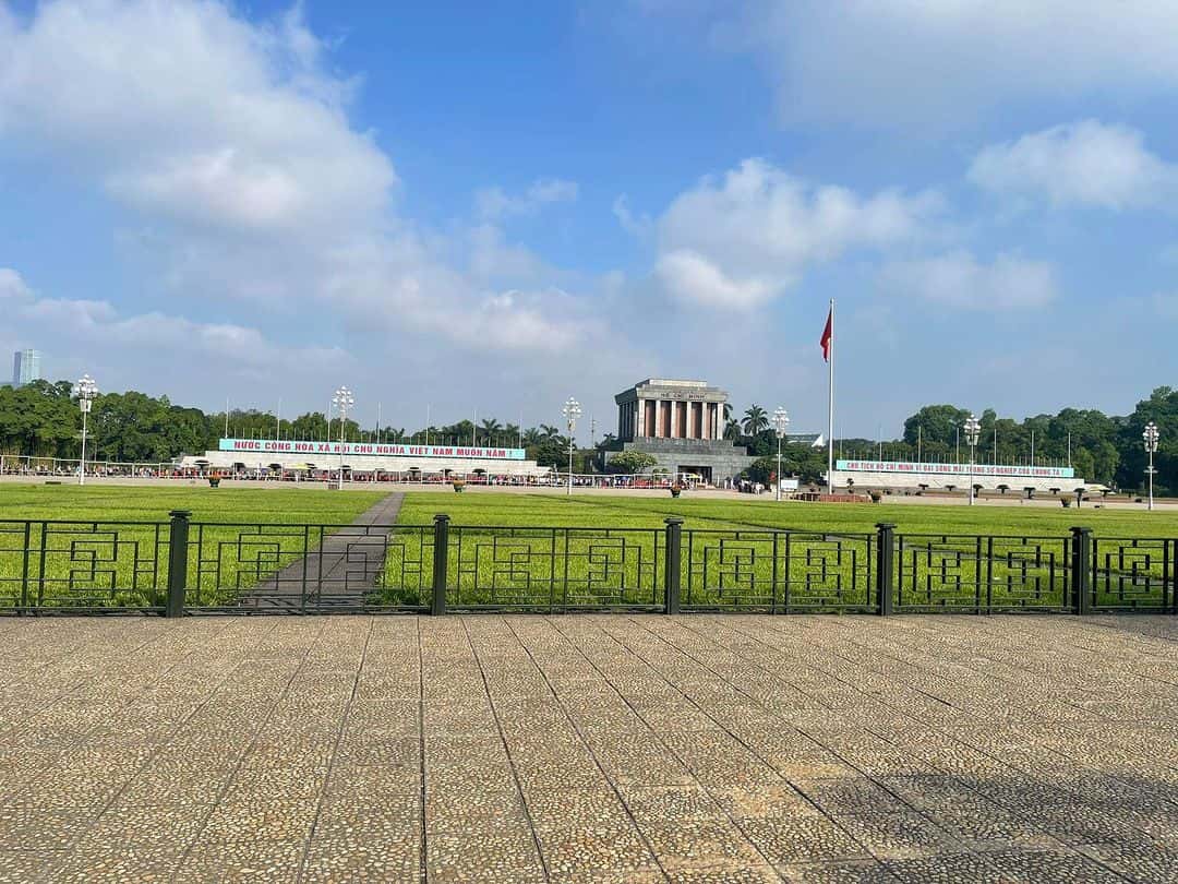 justfly lang chu tich ho chi minh hanoi