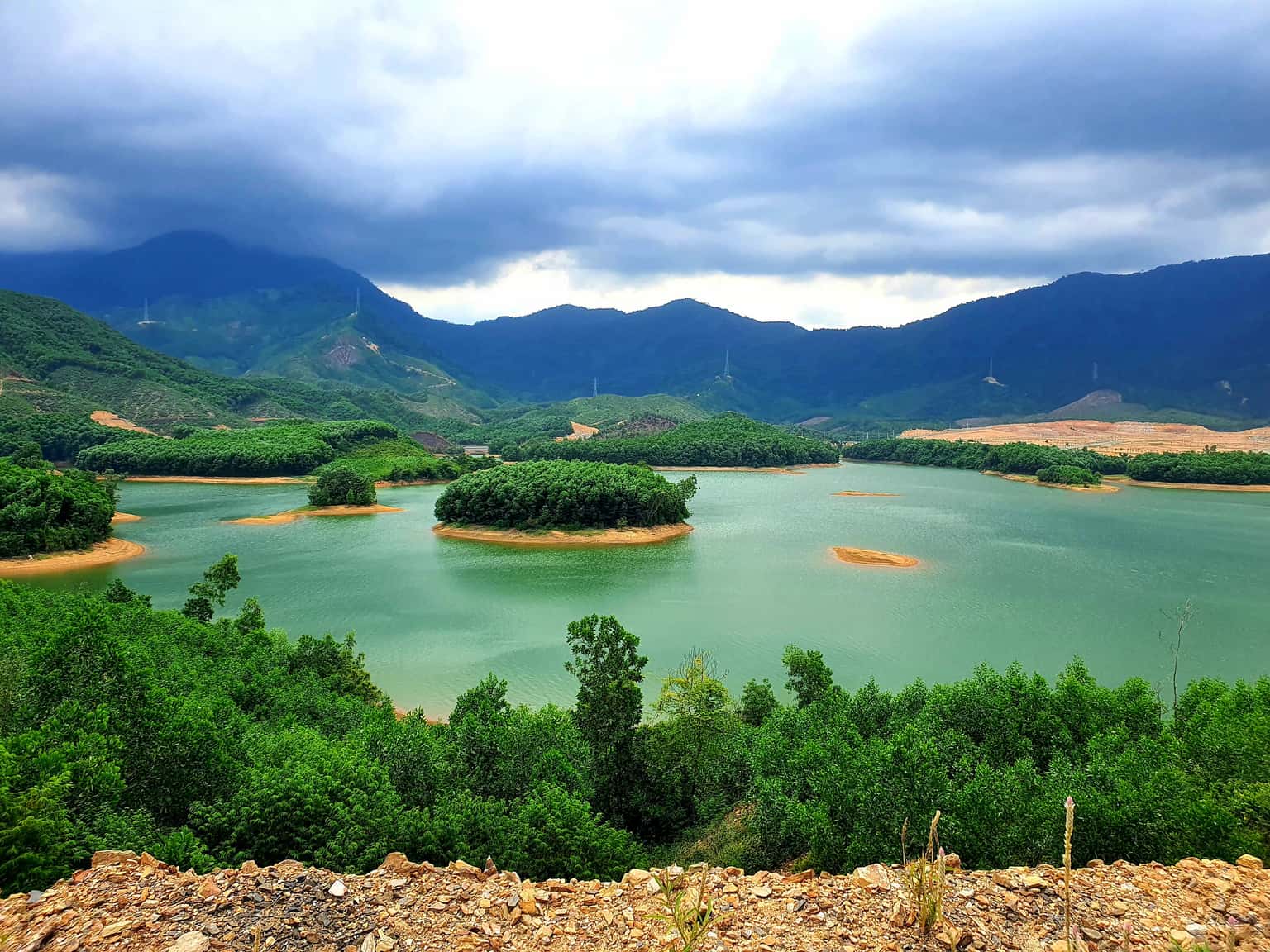 justfly ho hoa trung da nang