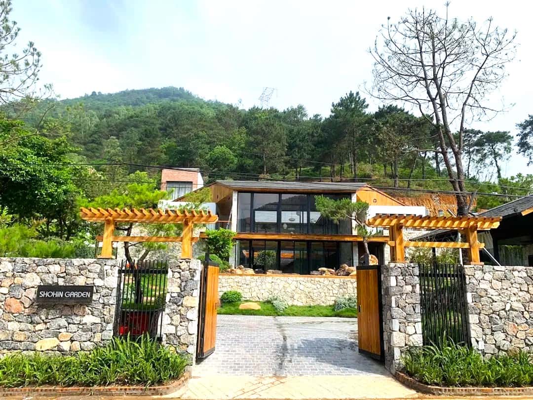 位于 Sóc Sơn Đồng Đò 湖的 Shohin Garden — 照片 6