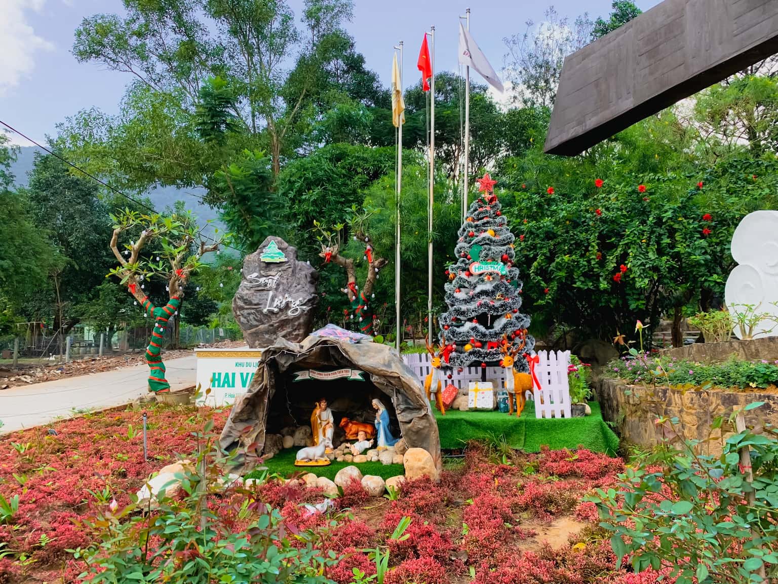 khu du lich suoi luong deo hai van park da nang
