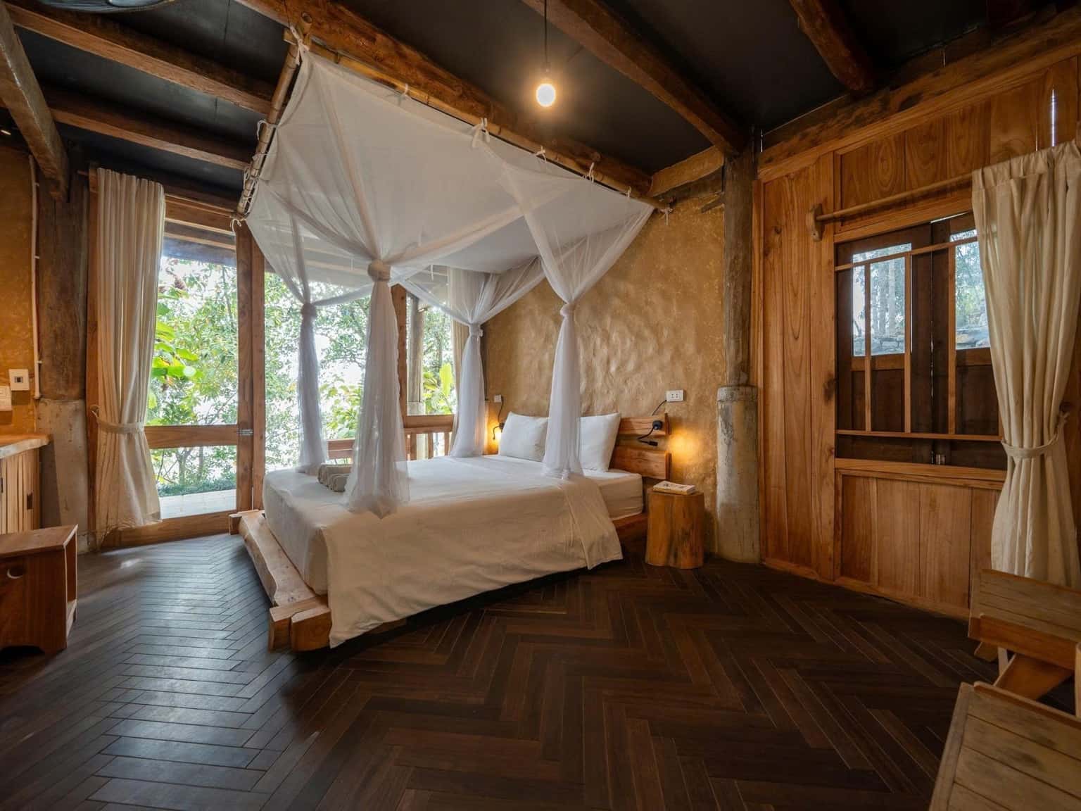 Nhà Vầy (Xoan Retreat) tại Đà Bắc, Hòa Bình