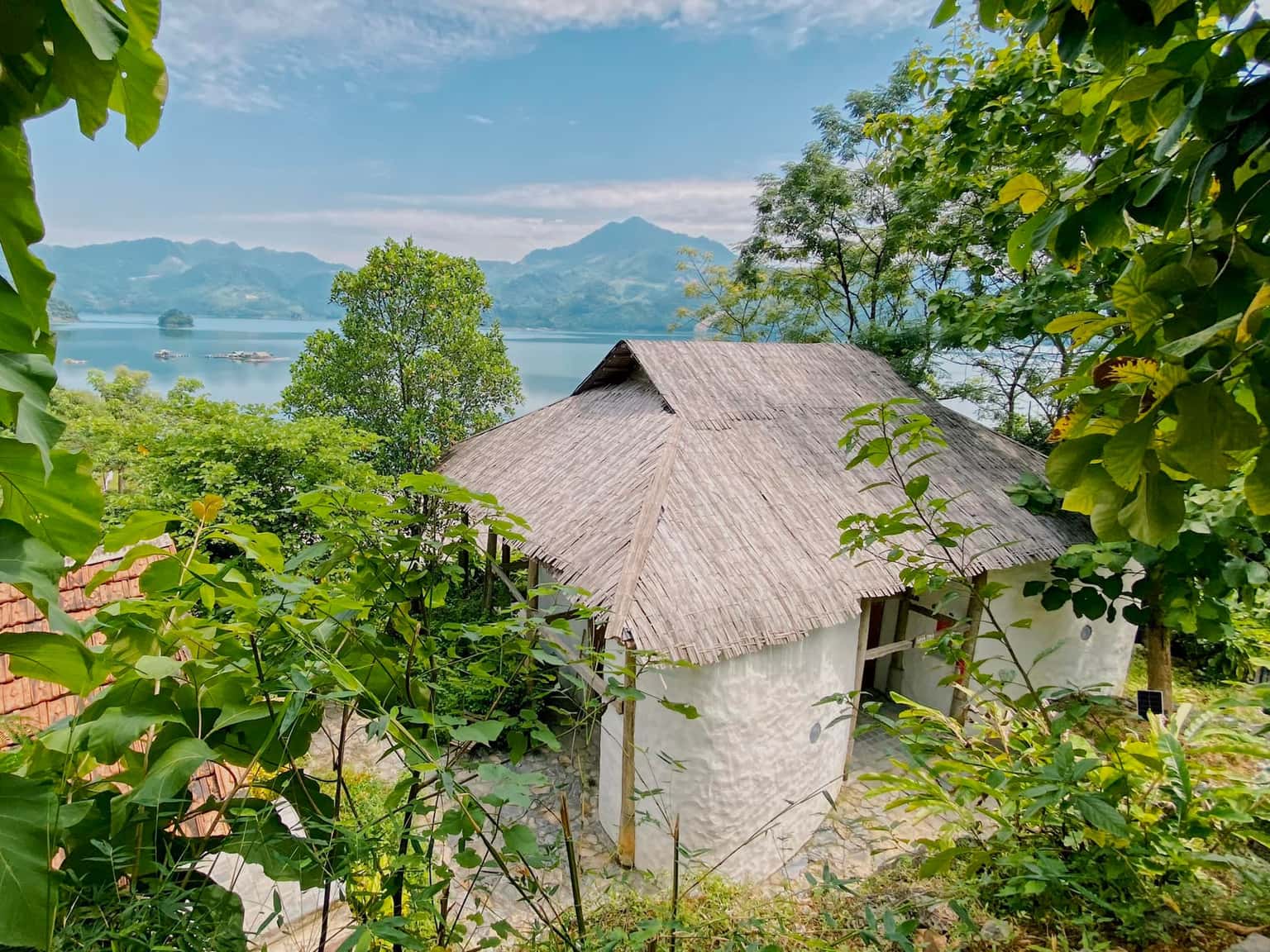 Nhà Trà (Xoan Retreat) tại Đà Bắc, Hòa Bình