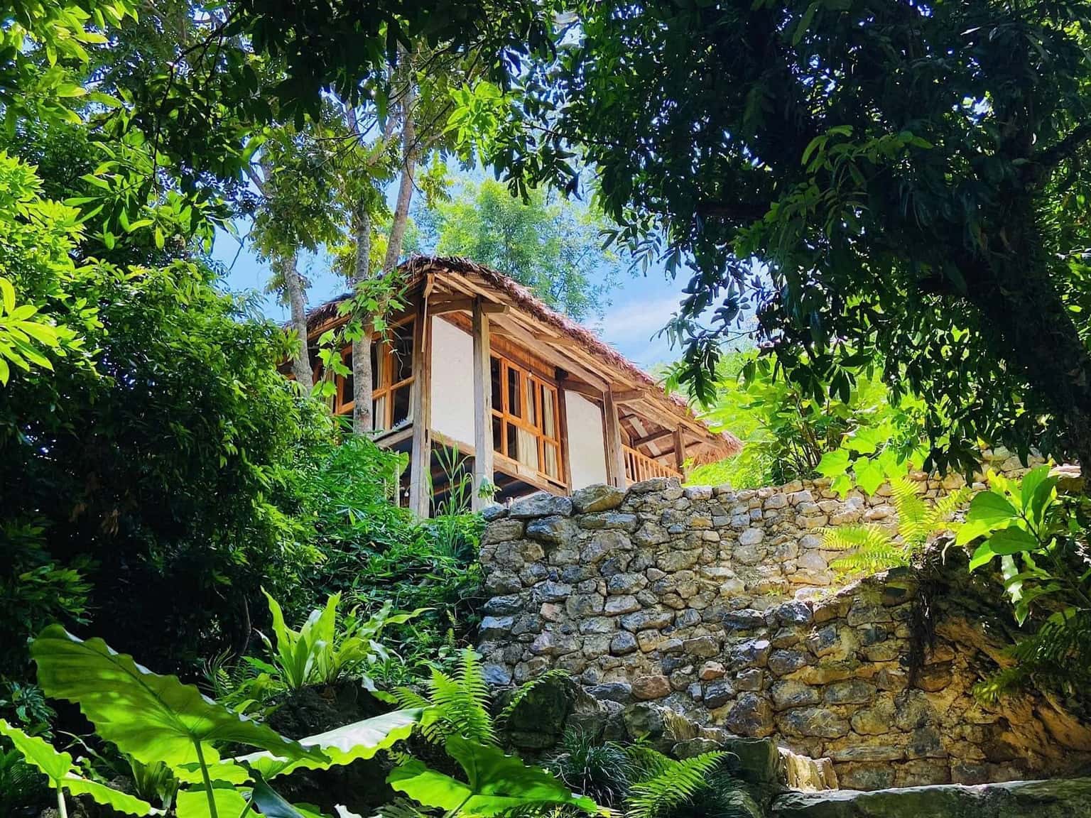 Đà Bắc、Hòa BìnhのNhà Ngù・大人3名用（Xoan Retreat）
