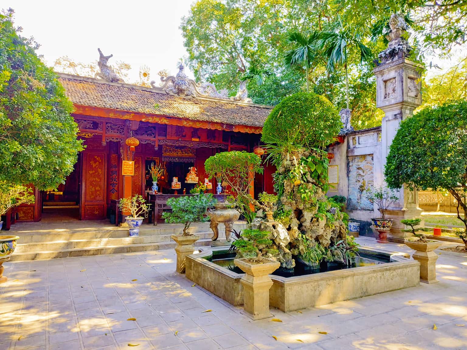 justfly den quan thanh hanoi