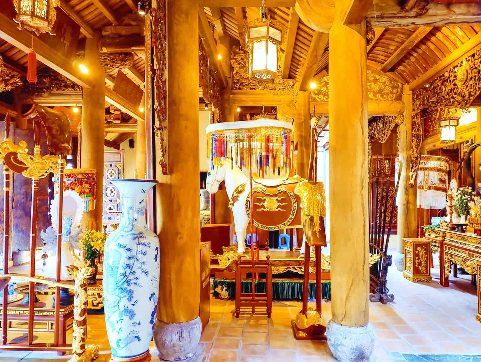 justfly den bach ma hanoi