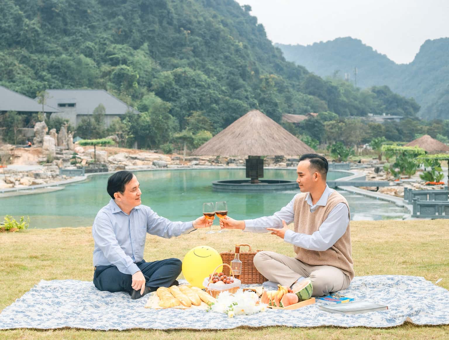 justfly thung nham resort ninh binh