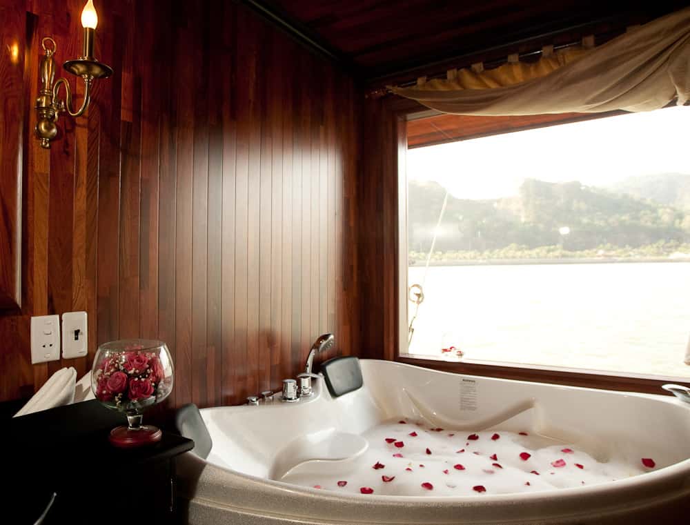 valentine premium indochina sail ha long bay