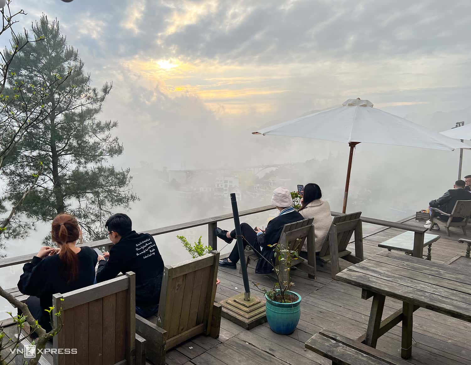 tiem cafe co la tam dao dia diem du lich vinh phuc attvip19