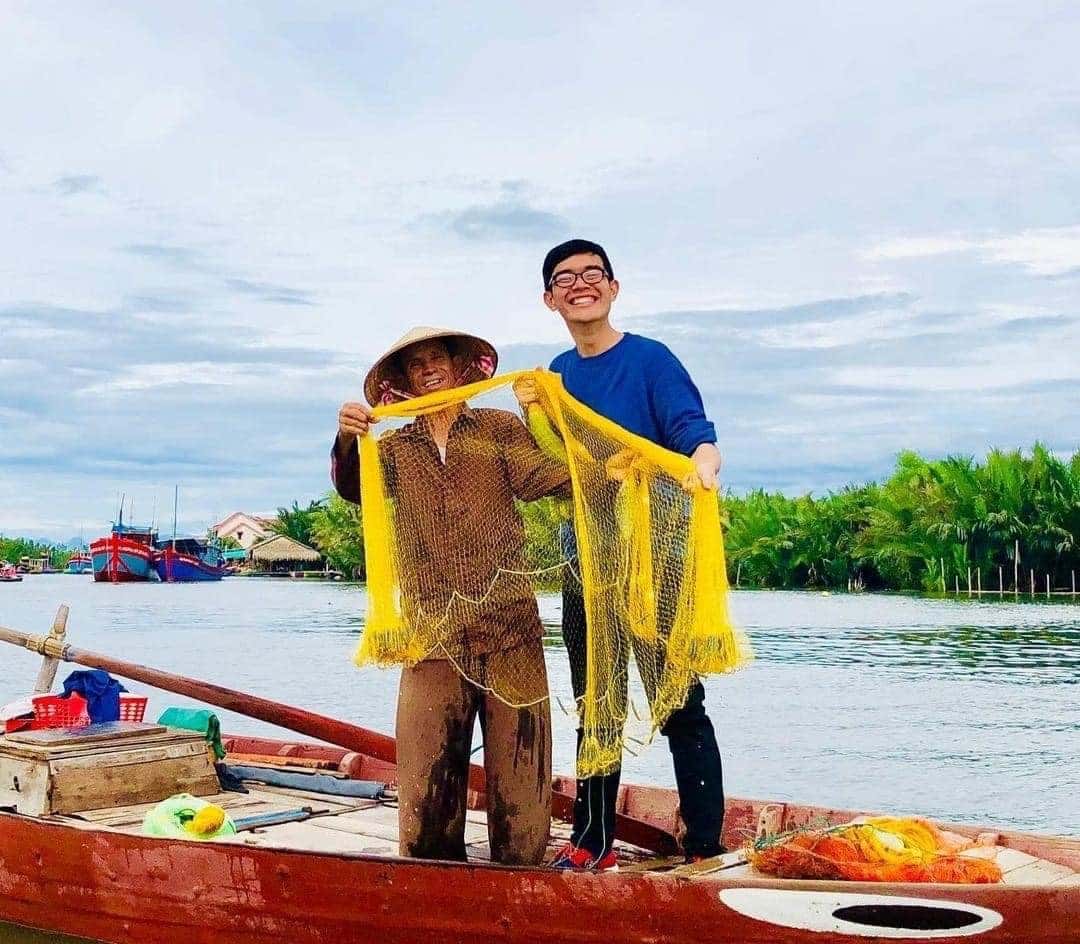 rung dua bay mau hoi an