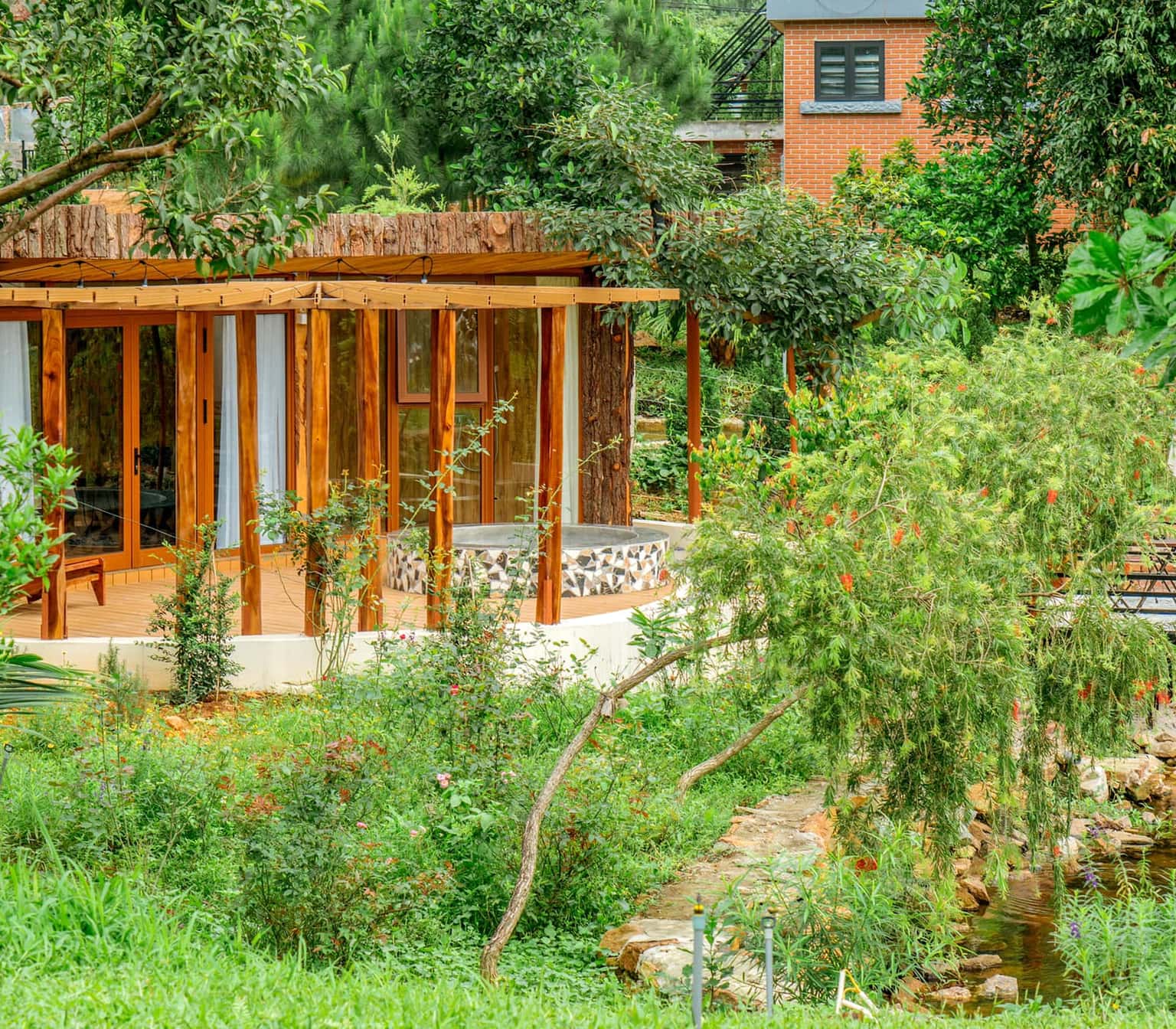 月の宮殿（U Lesa Retreat）— Lâm Trường、Sóc Sơn