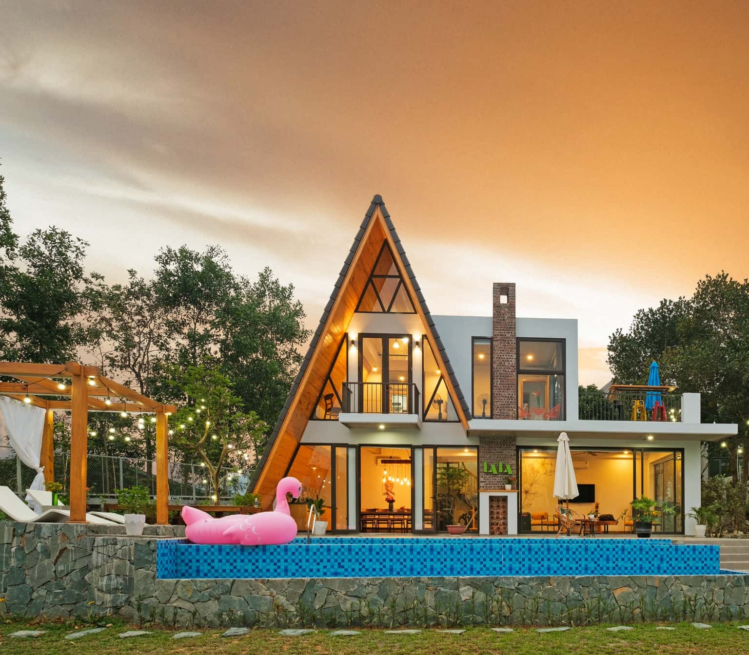 Lakeside Villa (Lala Villas), Hoà Bình