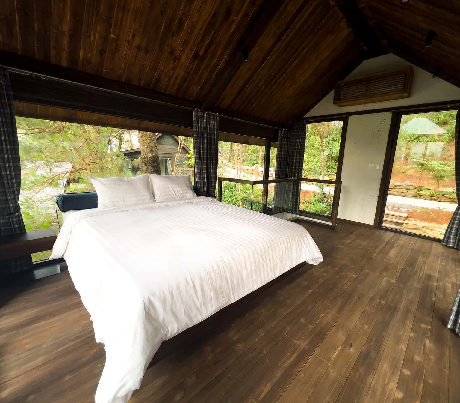 room 4 amaya retreat soc son