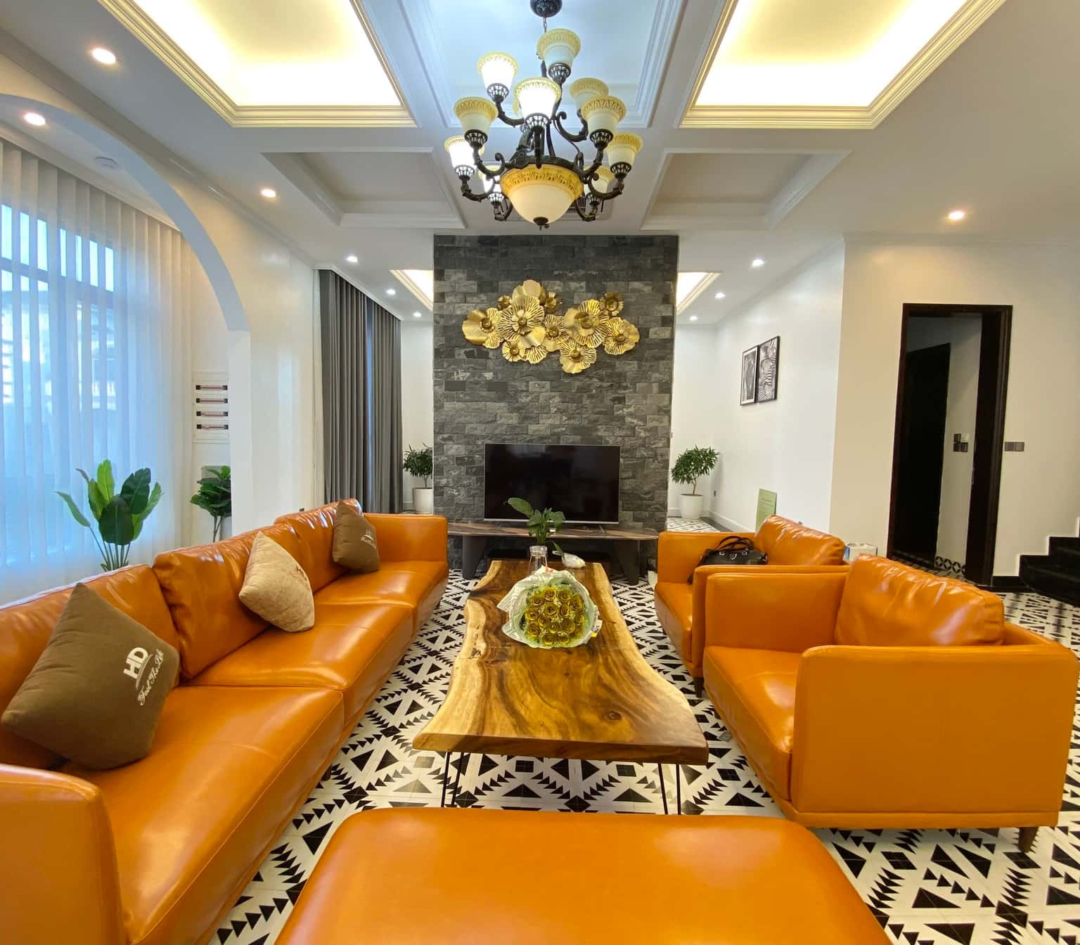 tt2 07 beverly hill ha long