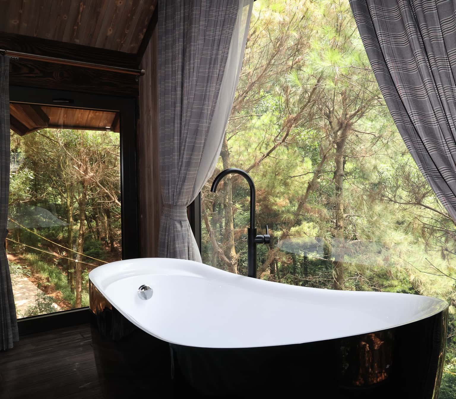 room 8l amaya retreat soc son ha noi
