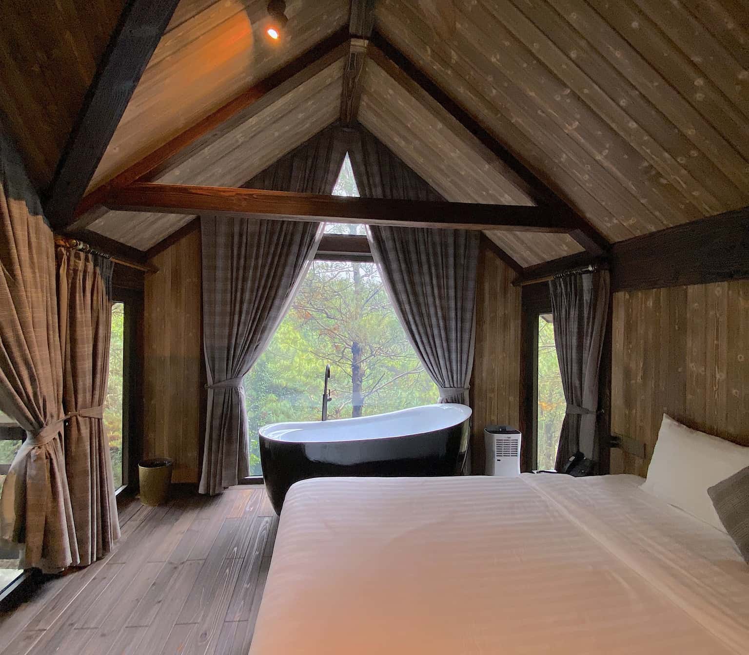 room 8u amaya retreat soc son ha noi
