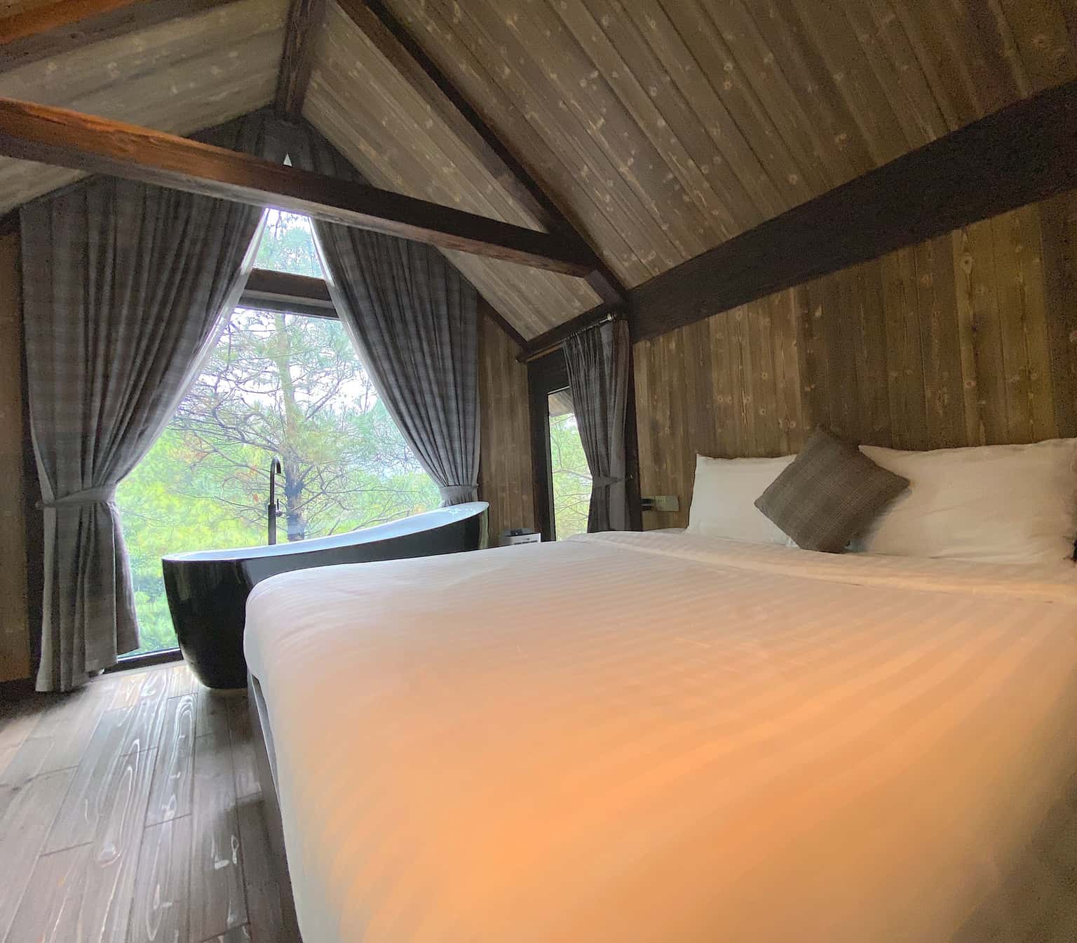 room 8u amaya retreat soc son ha noi