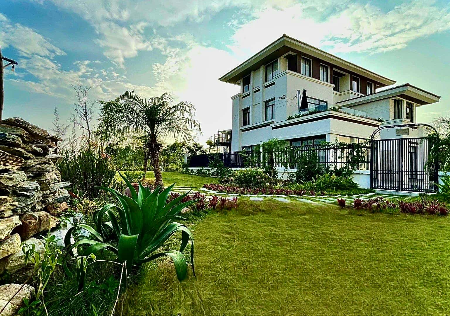 Villa BT8.15 – FLC Hạ Long, Hòn Gai