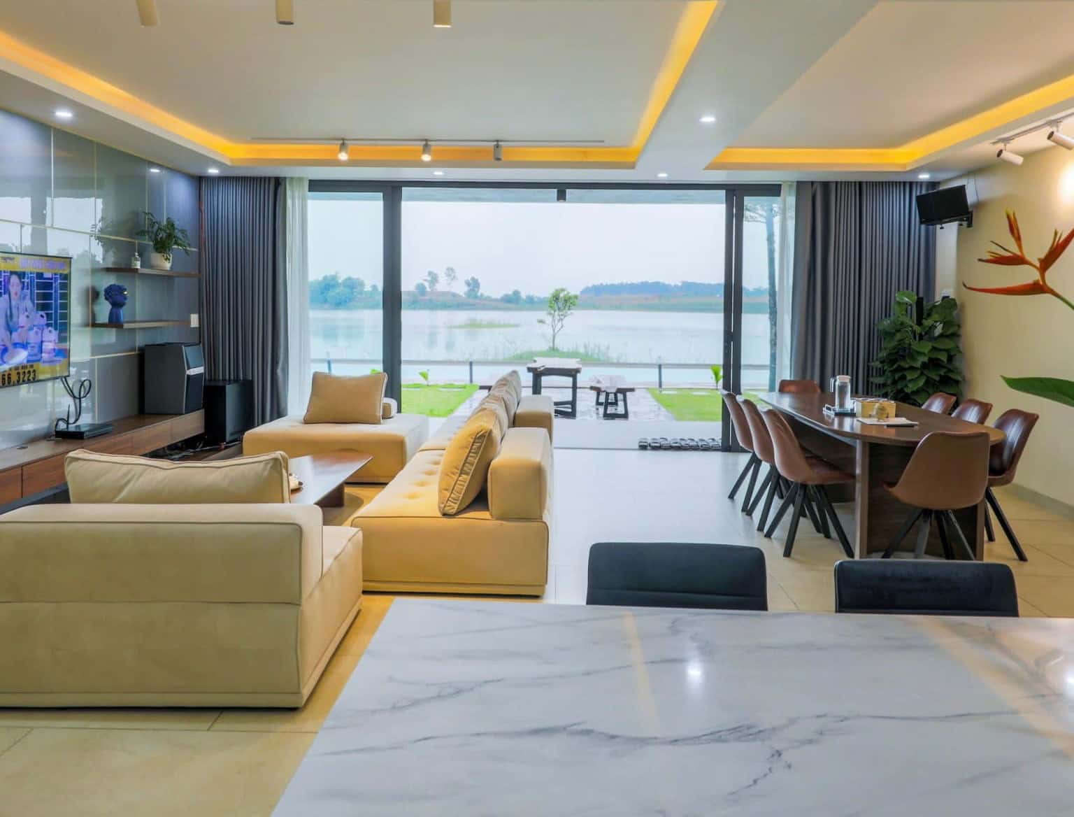 Sunrise Villa (Đồng Chanh Lake Ville), Hoà Bình