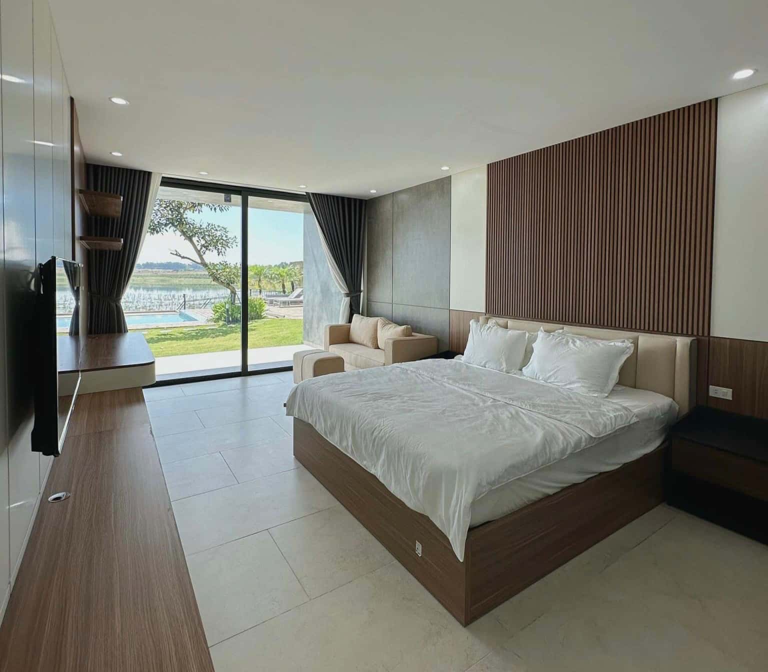 Sunrise Villa (Đồng Chanh Lake Ville), Hoà Bình