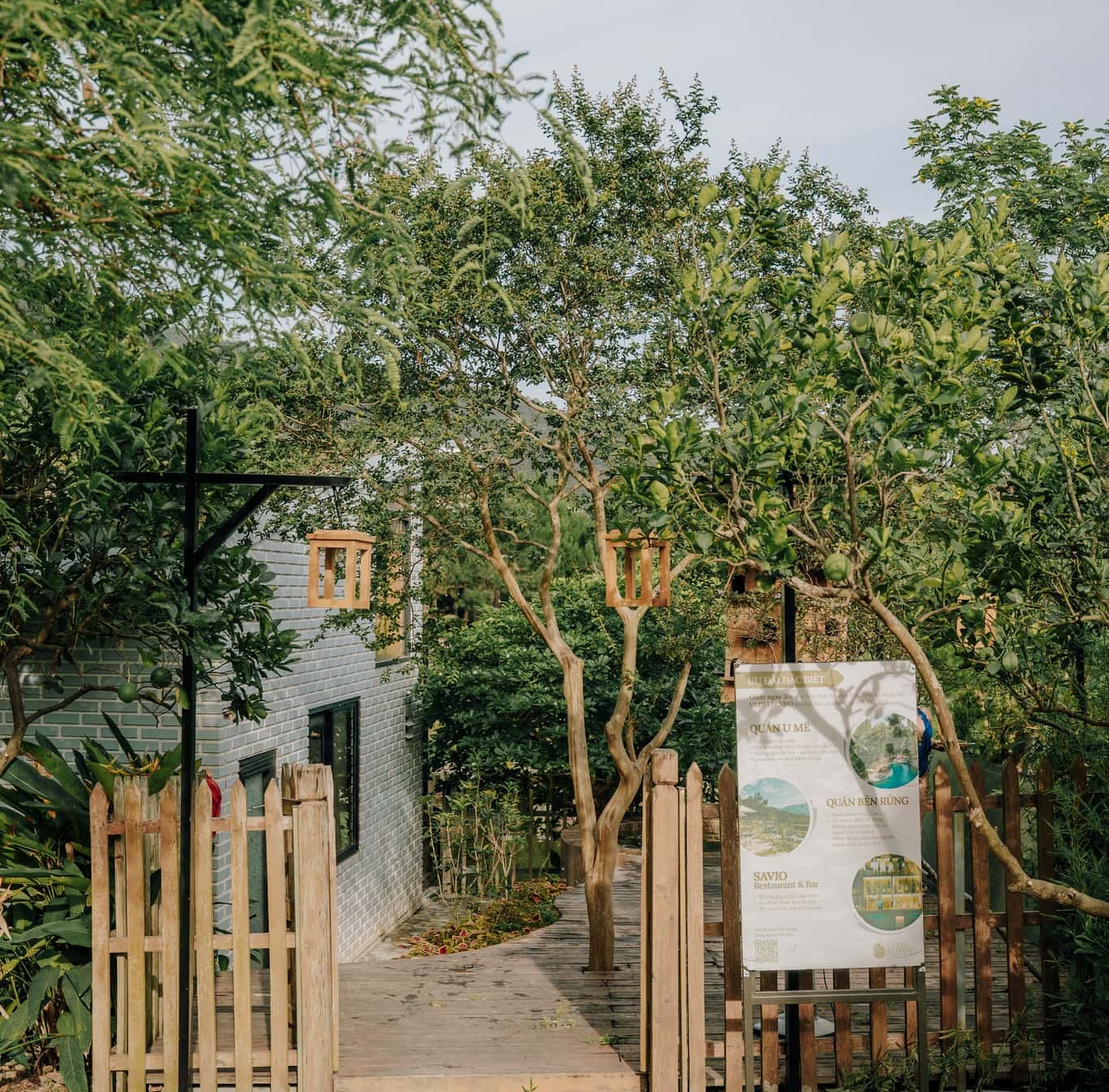 湖畔の家（U Lesa Retreat）— Lâm Trường、Sóc Sơn