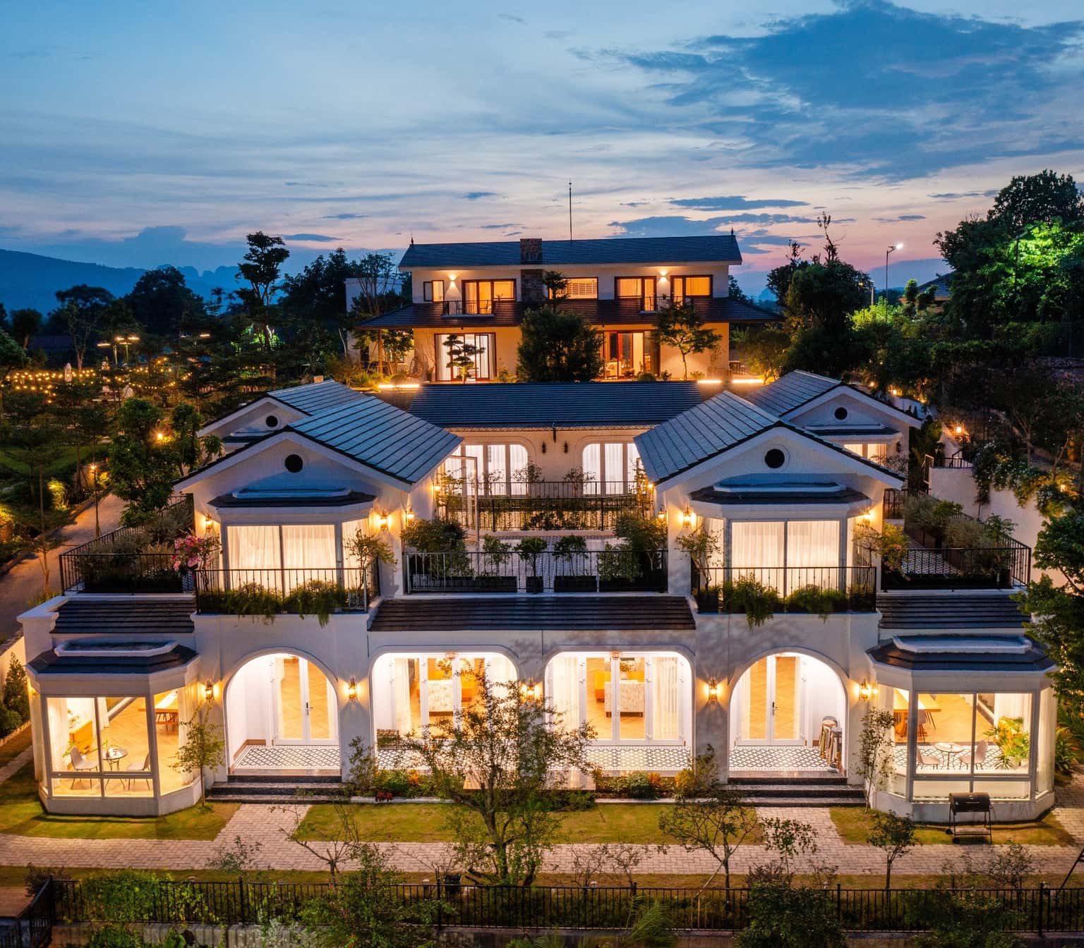 Sunrise Villa (Đồng Chanh Lake Ville), Hoà Bình