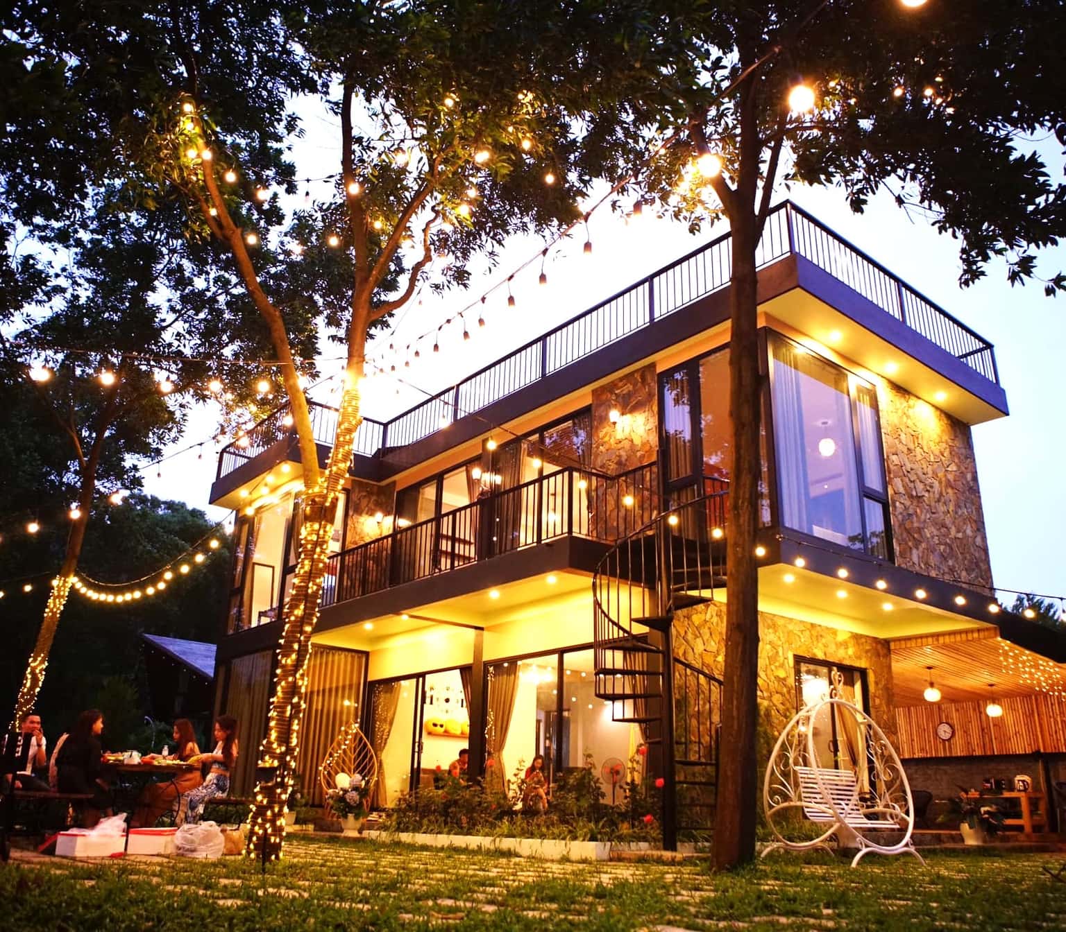 Nhà Kính (Moon Villa) tại Lâm Trường, Sóc Sơn
