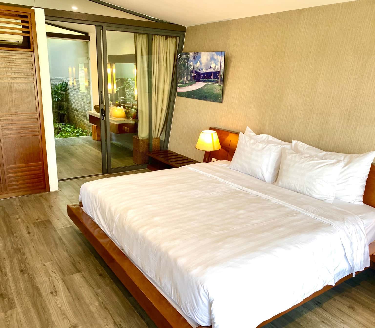 Villa R310, Flamingo Đại Lải