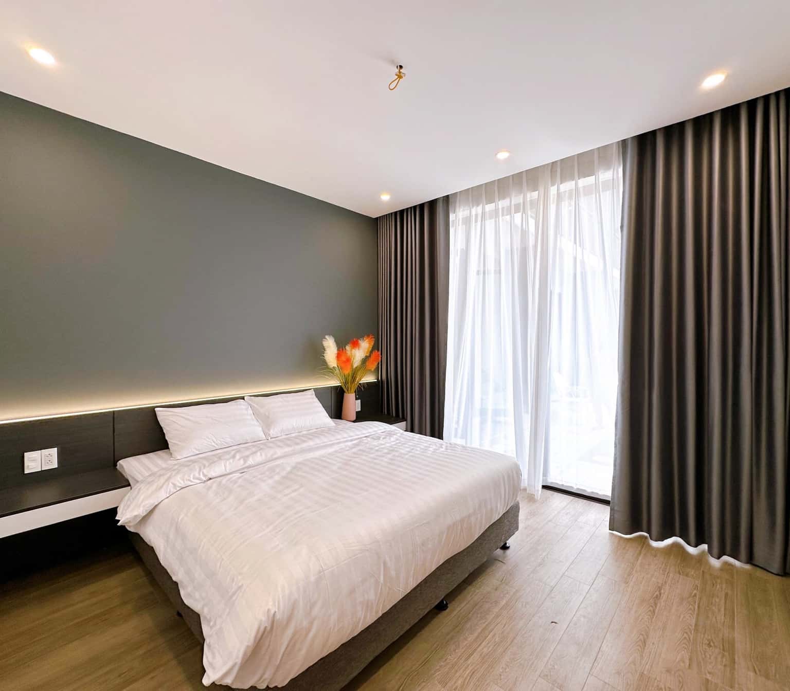 Sunset Lodge Villa - Tuần Châu, Hạ Long