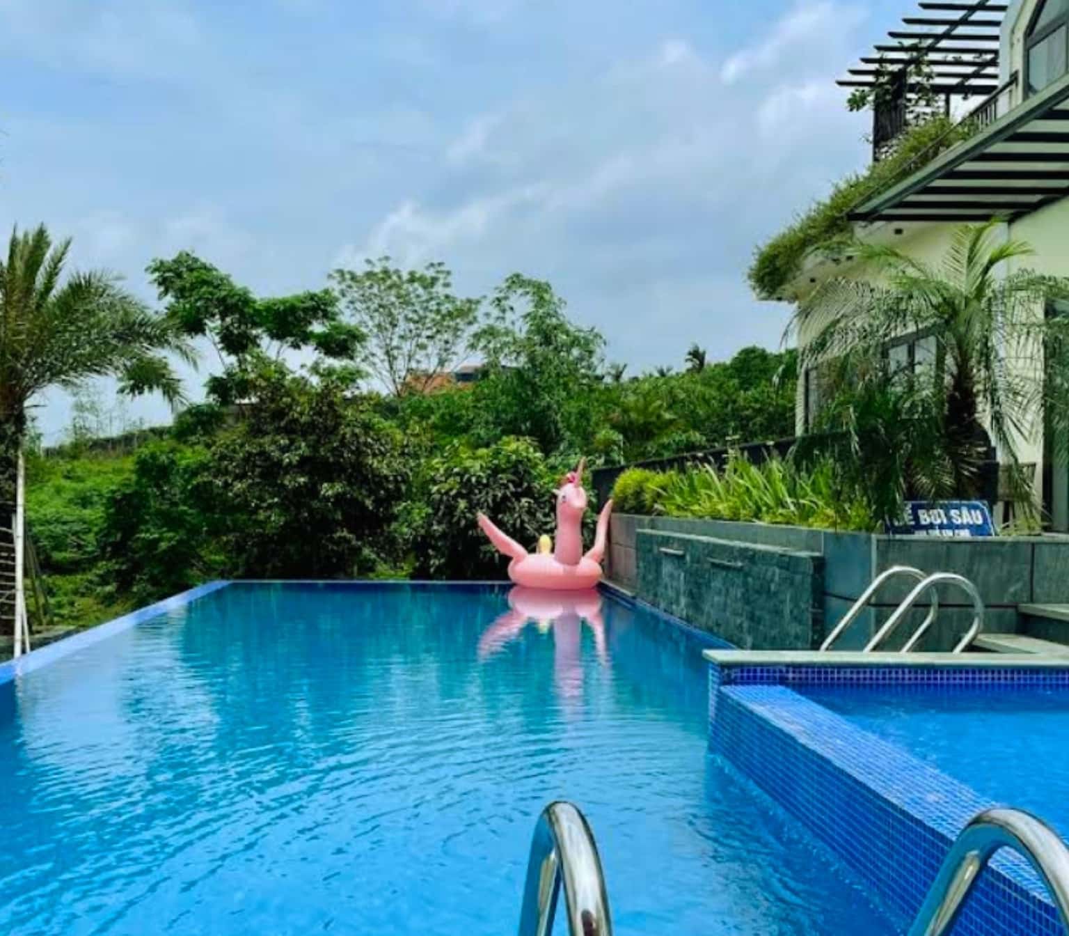 Yên Bài, Ba VìのLakasa Villa
