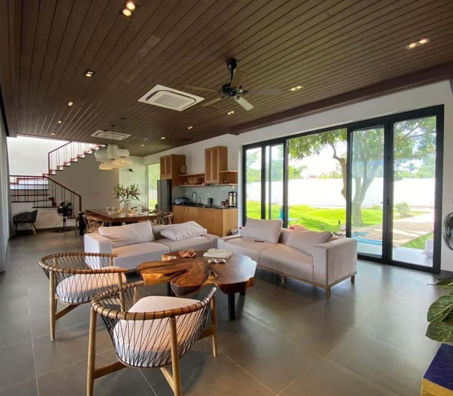 Balu Villa at Lạc Thủy, Hoà Bình
