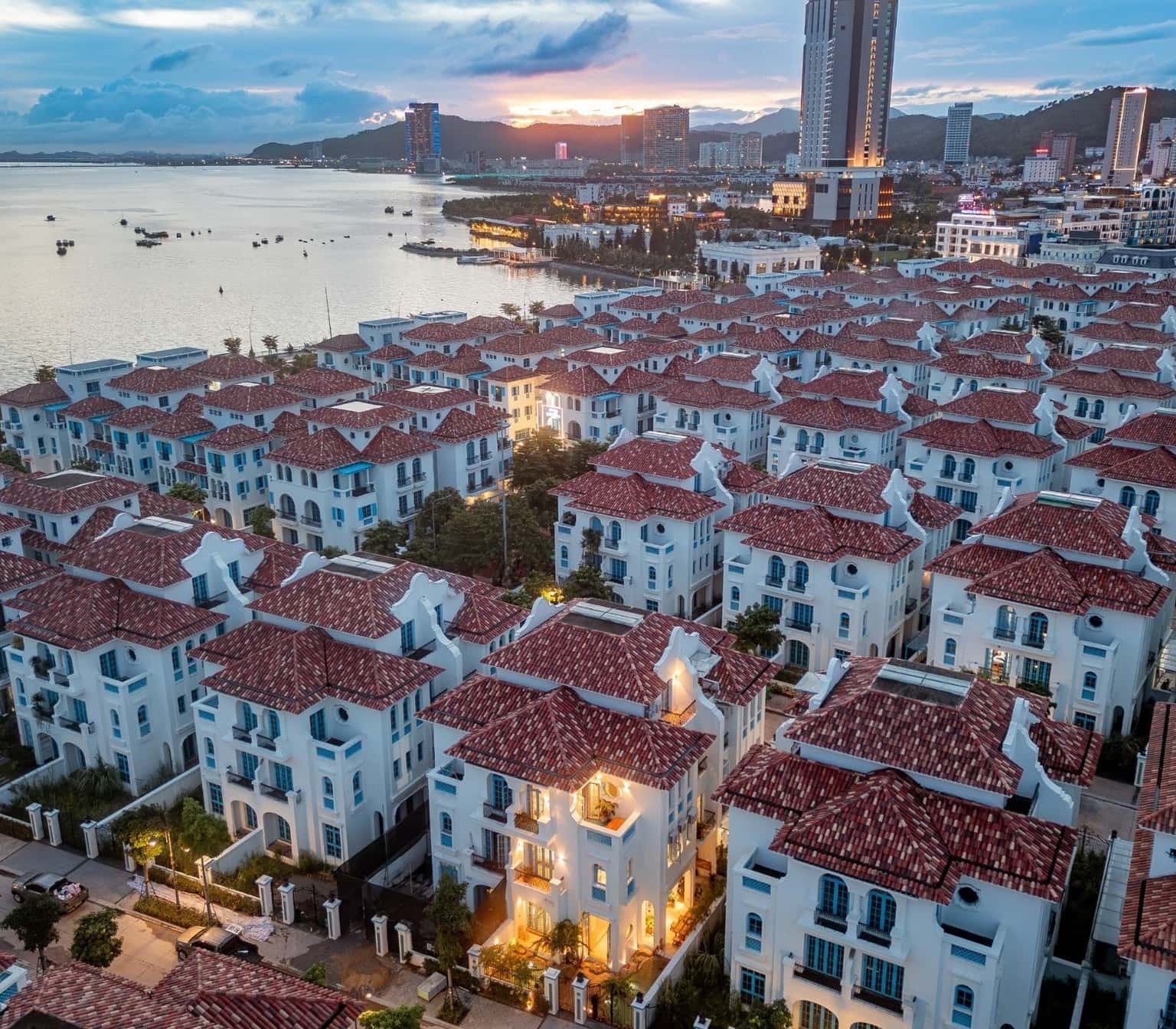 Villa C2.18 – Sun Feria Hạ Long, Bãi Cháy