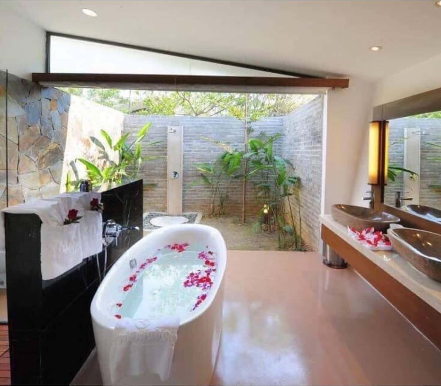 Villa R308, Flamingo Đại Lải