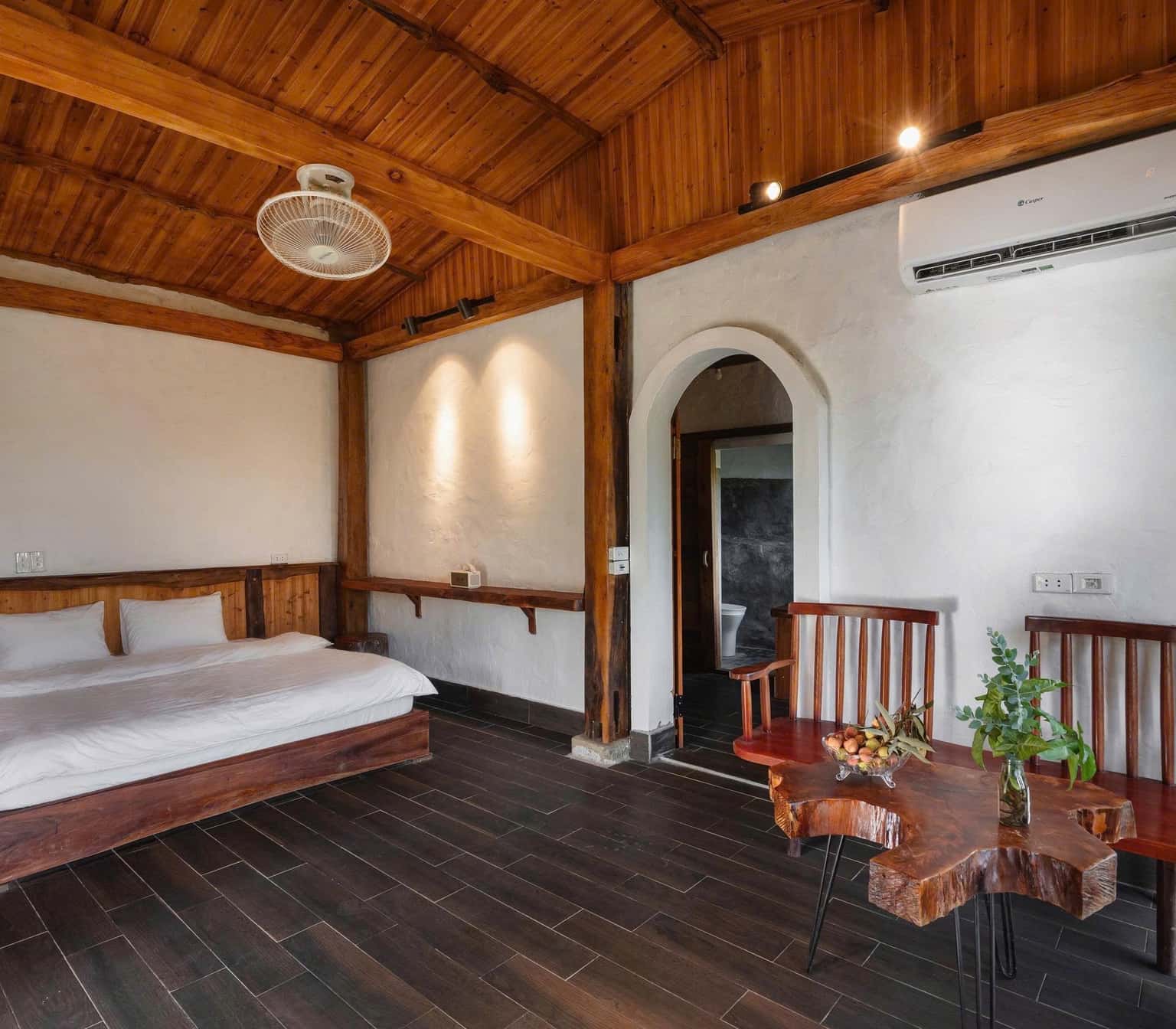 Nhà Mái Đá (Ké Retreat) in Đà Bắc, Hòa Bình