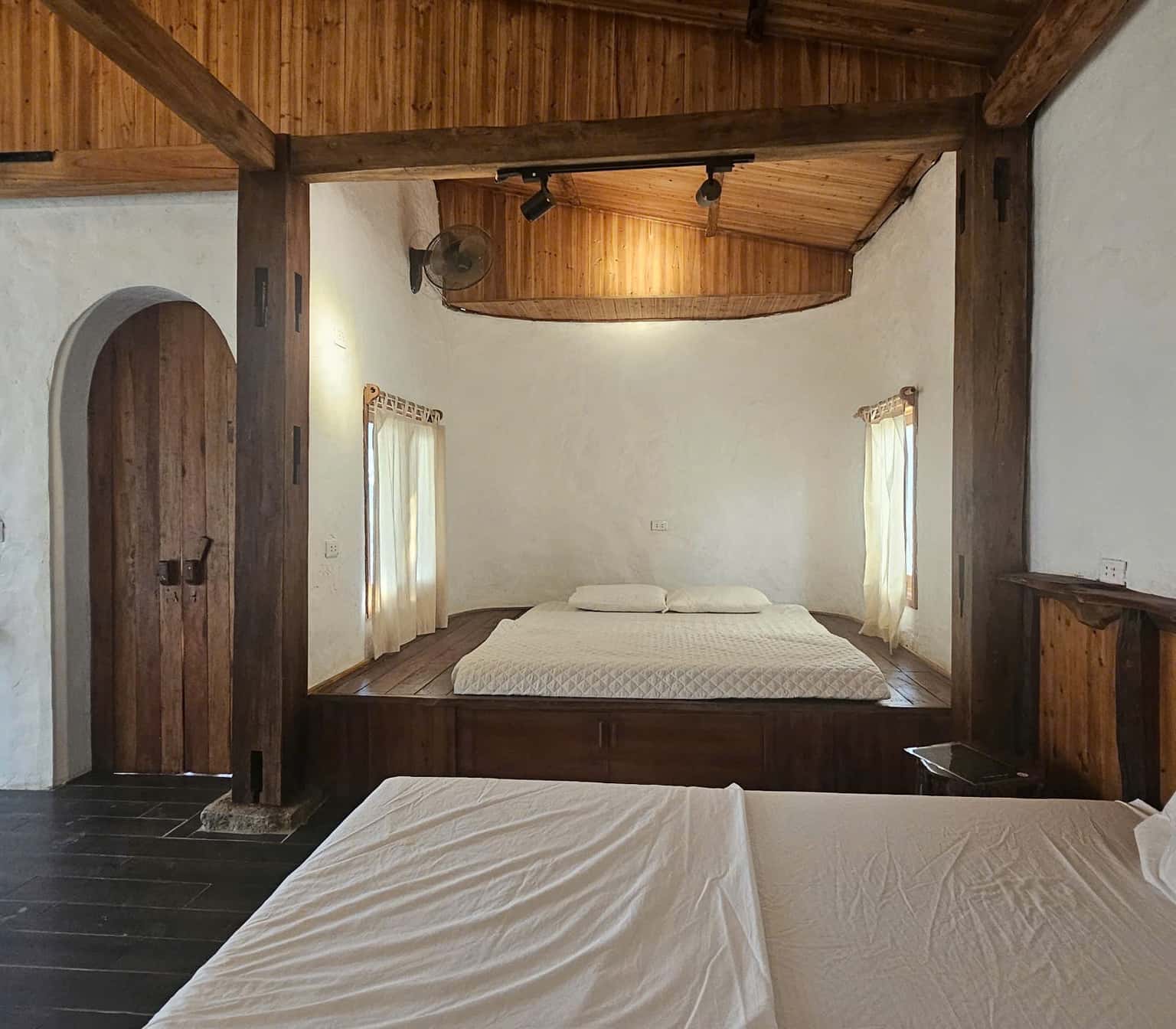 Nhà Mái Đá (Ké Retreat) in Đà Bắc, Hòa Bình