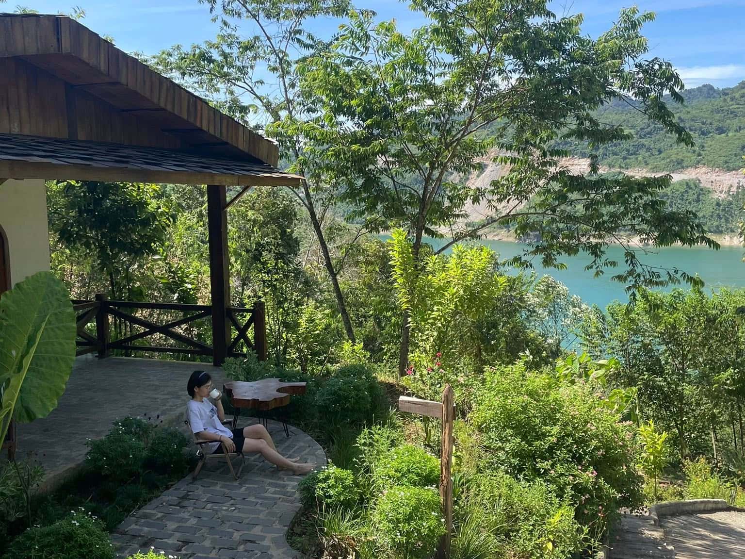 Nhà Mái Đá (Ké Retreat) in Đà Bắc, Hòa Bình